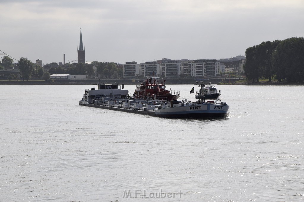 Schiff 1 Koeln in Hoehe der Koelner Zoobruecke P127.JPG - Miklos Laubert